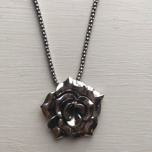 Rose necklace